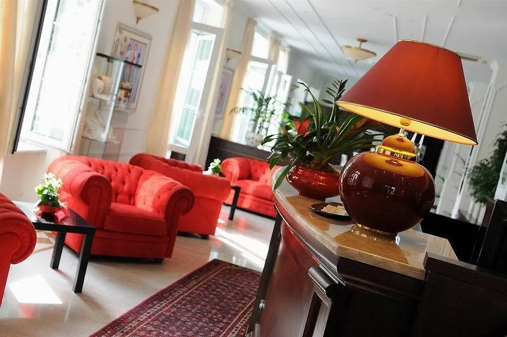 ***  Hotel Riviera ヴァラッツェ イタリア